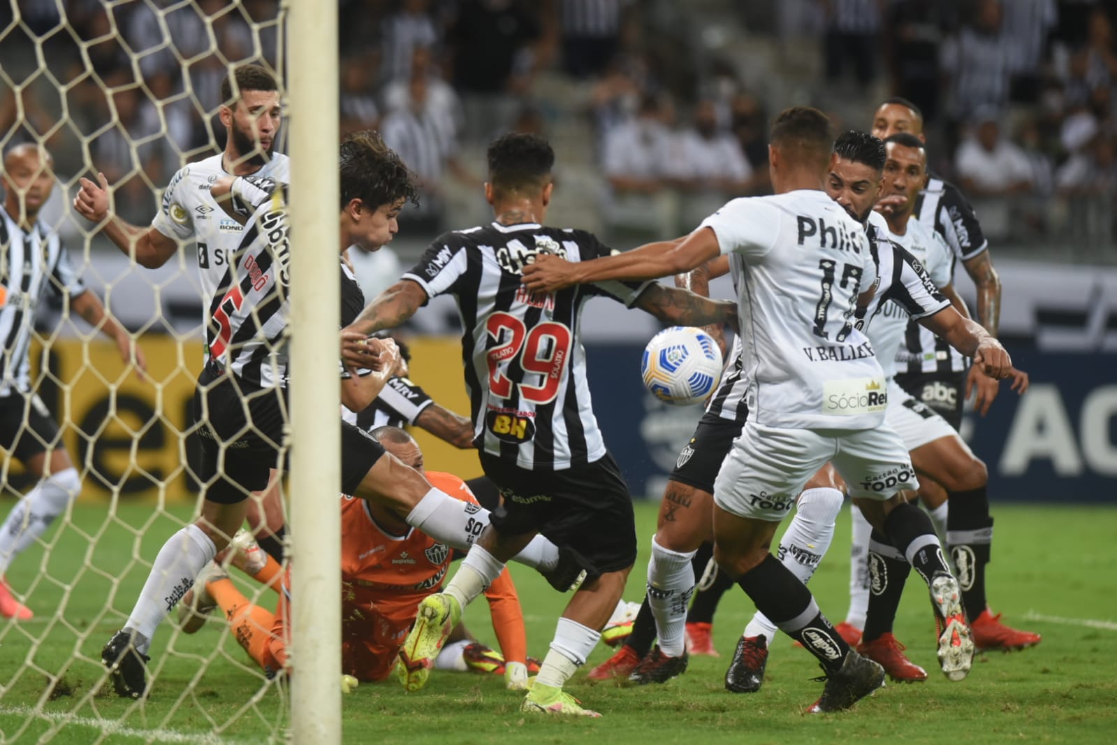 Atuações do Atlético contra o Santos quem se destacou quem foi