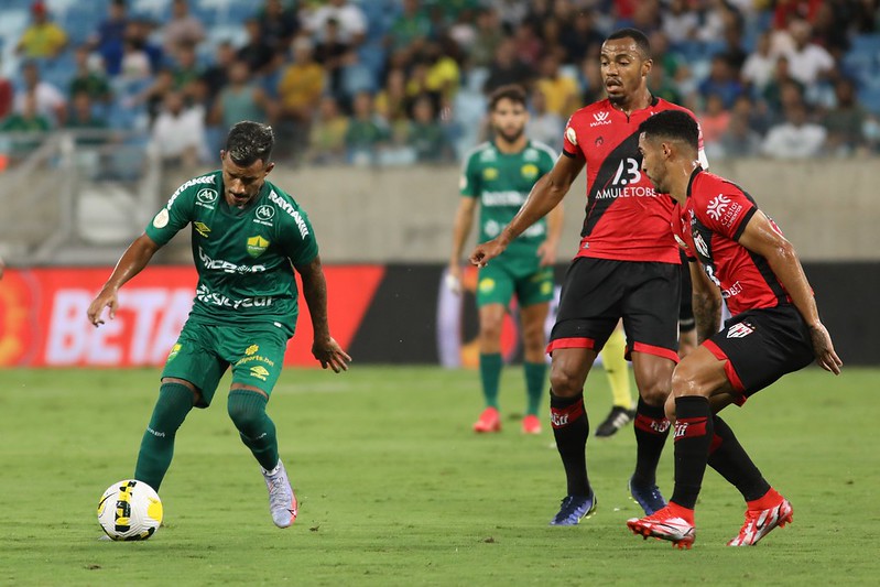 Cuiabá x Atlético Goianiense escalações arbitragem e onde