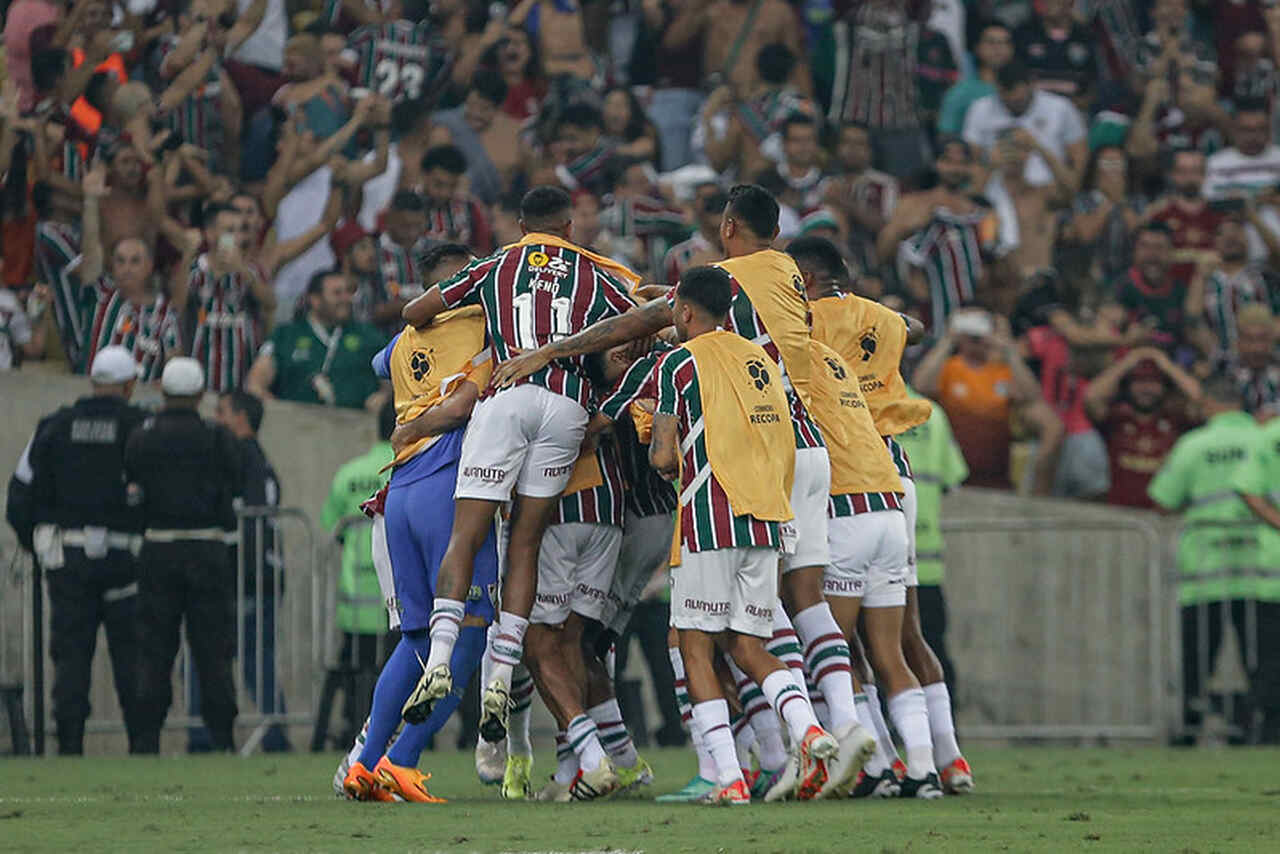 Tempo Real Fluminense X Ldu Decis O Da Recopa Flu Campe O Jogada