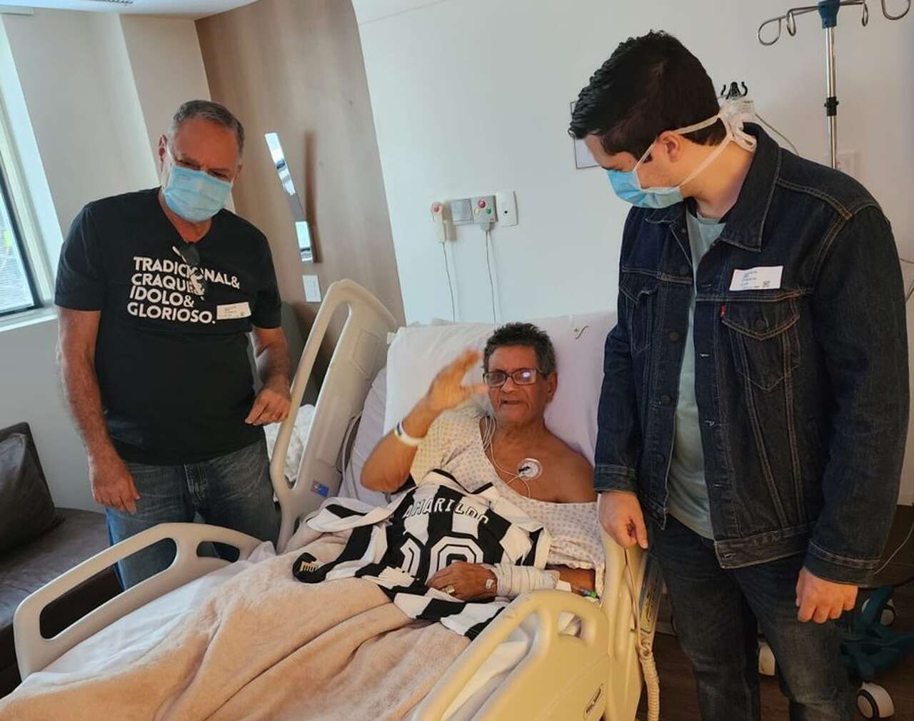 Botafogo presente em hospital onde Amarildo está internado