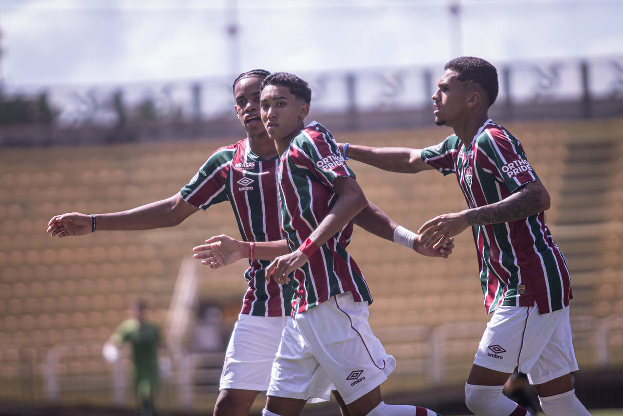 Após conquista trio é promovido ao Sub 20 do FluminenseJogada 10