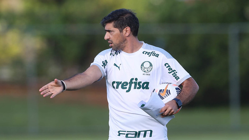 O técnico Abel Ferreira, da SE Palmeiras, durante treinamento, no CT da seleção Peruana, em Lima, no Perú. - Cesar Greco