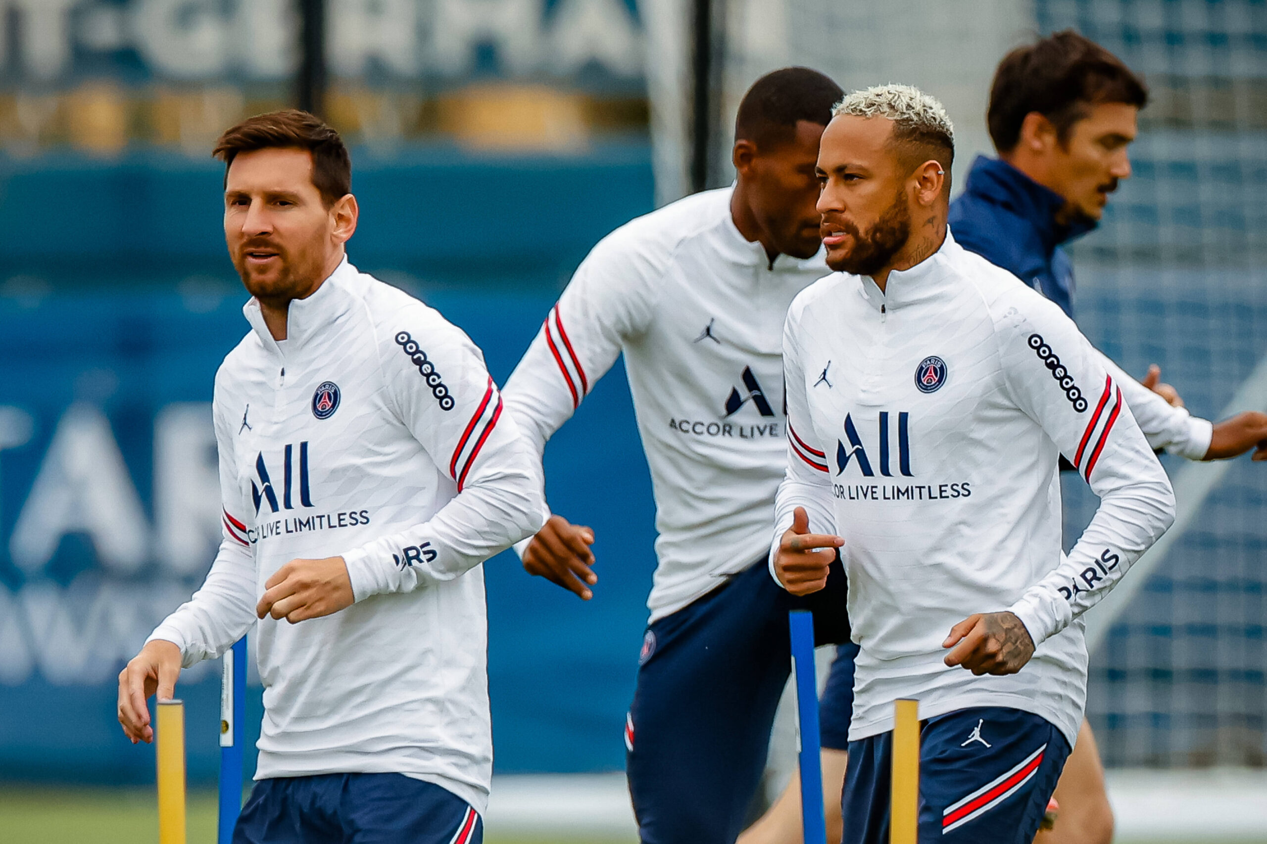 Hoje tem confronto dos times de Neymar e Benzema, Esportes