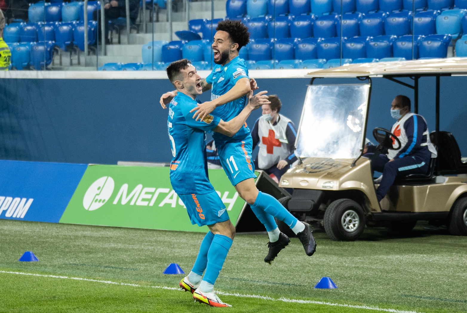 Na Rússia, brasileiros marcam e Zenit goleia Dínamo MoscouJogada 10