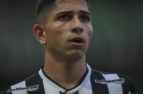 Foto: Pedro Souza/Atlético - Legenda: Savarino se destacou no Galo. Vai dar certo no Botafogo? 