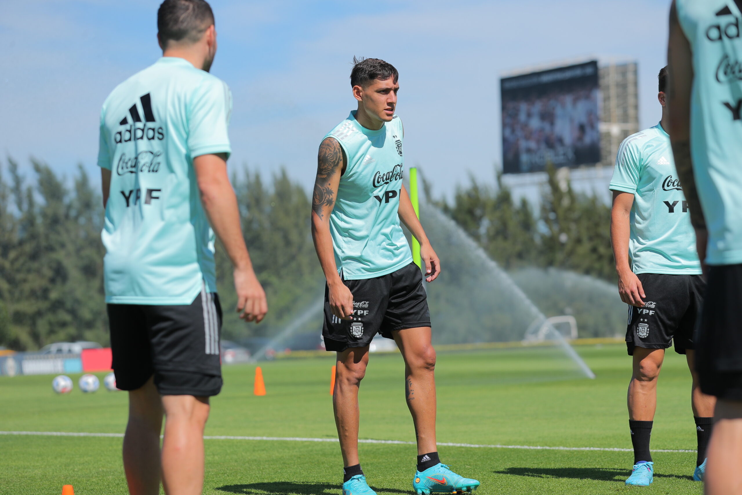 Argentina x Brasil: veja onde assistir, escalações, desfalques e arbitragem  do jogo desta terça, eliminatórias - américa do sul