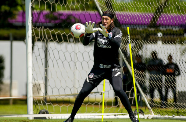 Cássio analisa deixar o Corinthians após ameaças de morte