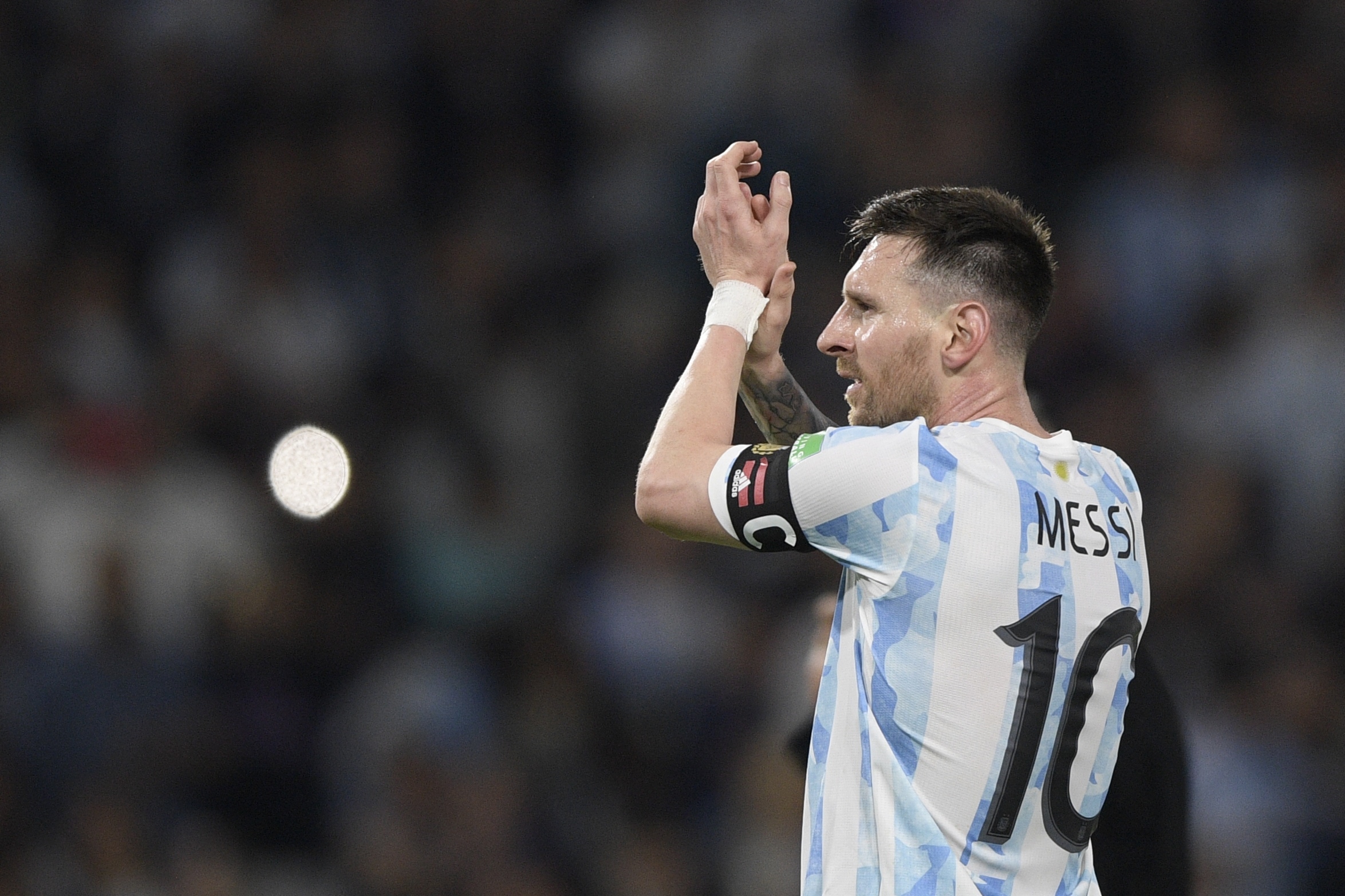 Messi aborda futuro na seleção argentina: Sei que fui para uma Liga  menor