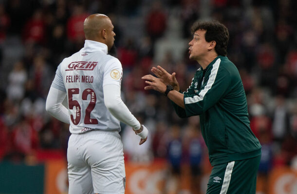 Foto: Lucas Merçon/Fluminense - Legenda: Jornal da Inglaterra compara Fluminense com time de aposentados