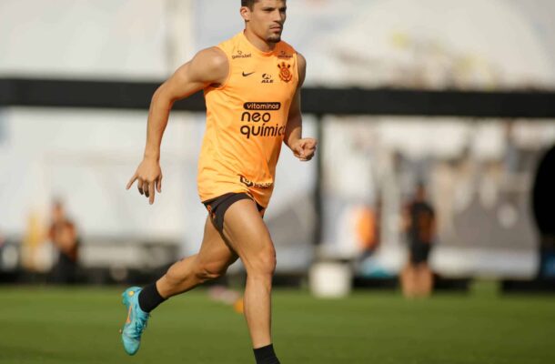 Foto: Rodrigo Coca/Ag. Corinthians - Legenda: Contrato de Rafael Ramos tem mais seis meses de duração