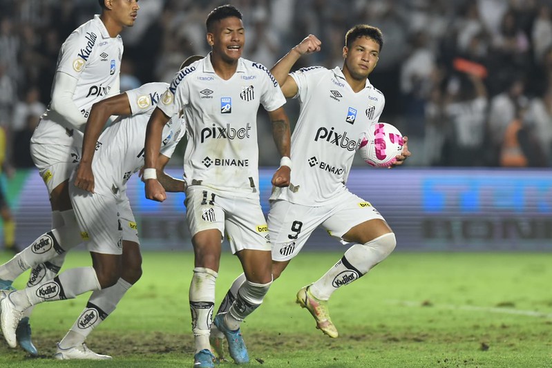 As joias do futebol sul-americano: veja quais clubes revelam mais talentos