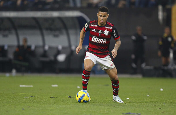 Foto: Marcelo Cortes / Flamengo - Legenda: João Gomes promete retornar ao Flamengo
