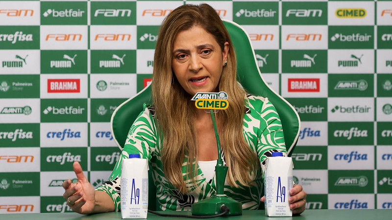 Entrevista coletiva da presidente Leila Pereira do Palmeiras