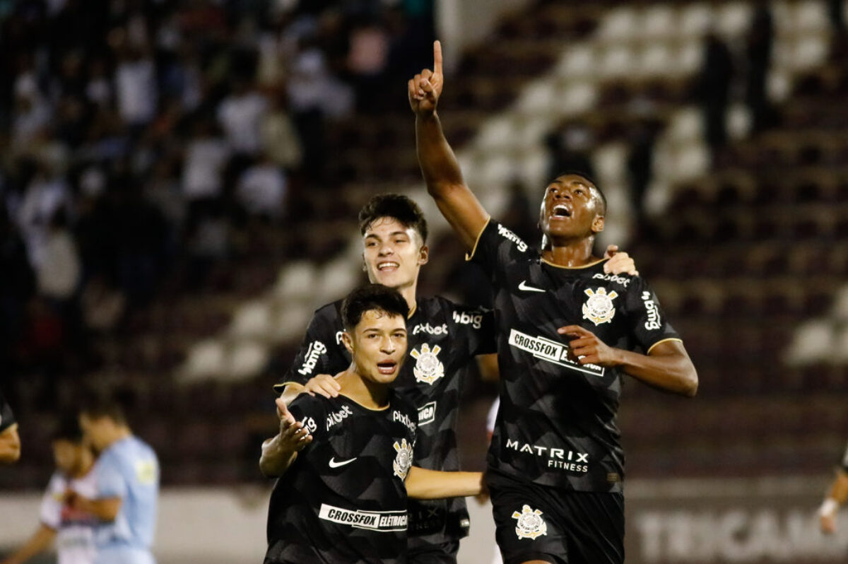 Corinthians x Comercial: saiba onde assistir ao jogo pela Copinha