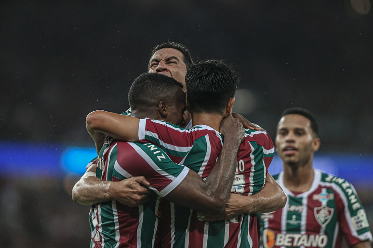 ATUAÇÕES: Fábio fecha o gol e recebe a melhor nota em derrota do  Fluminense; David Braz foi o pior em campo – LANCE!