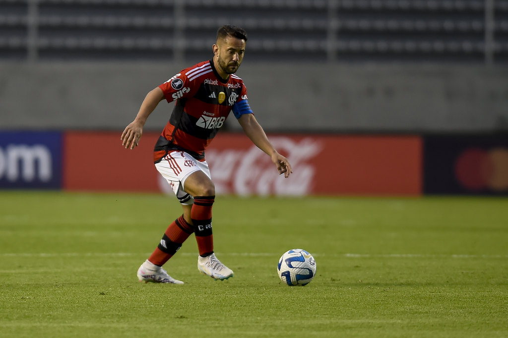 Everton Ribeiro ganha nova chance de mostrar serviço no Flamengo