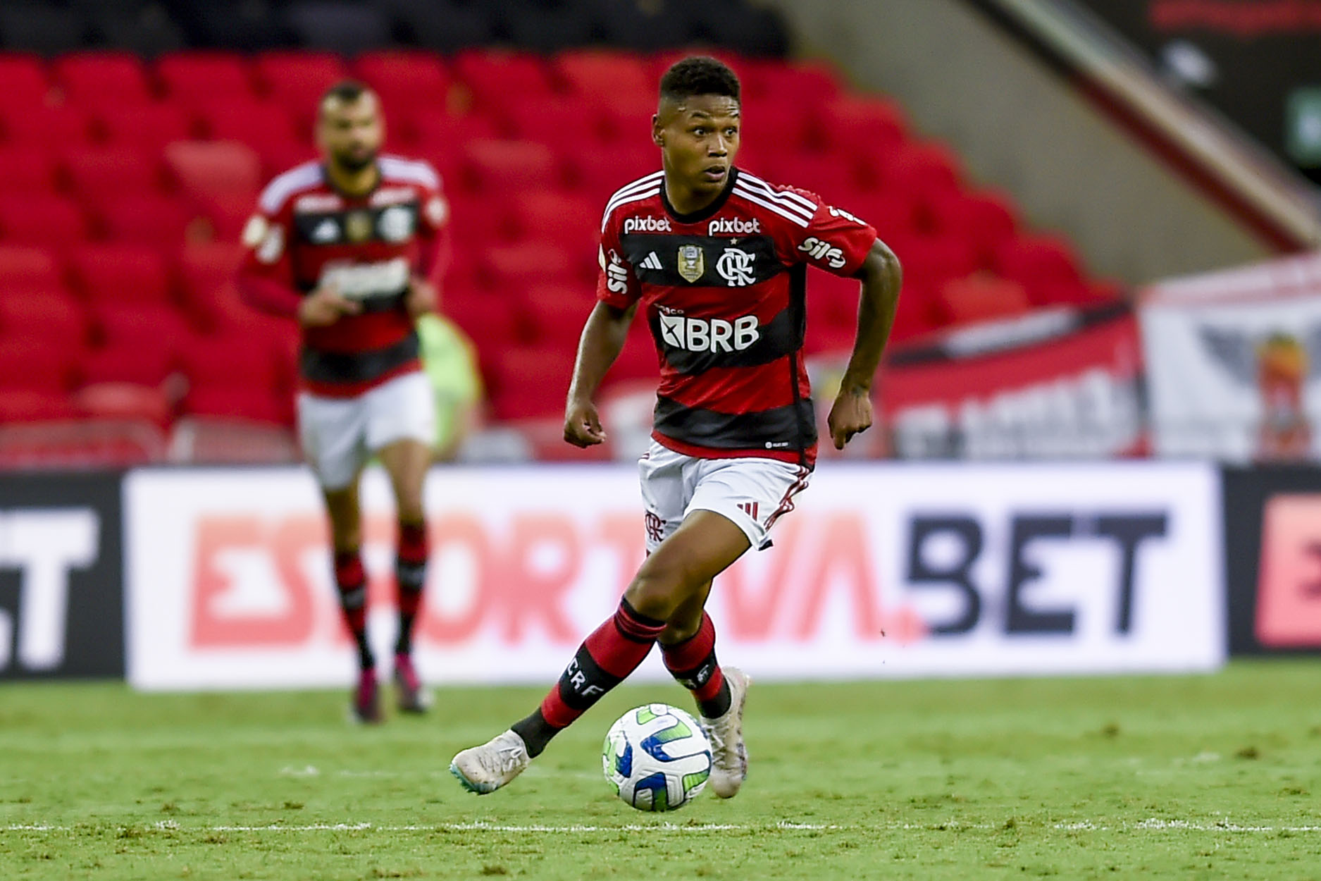 Chelsea busca contratação de Matheus França, do Flamengo