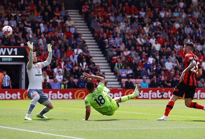 Casemiro marca no fim e garante empate do Manchester United no Campeonato  Inglês