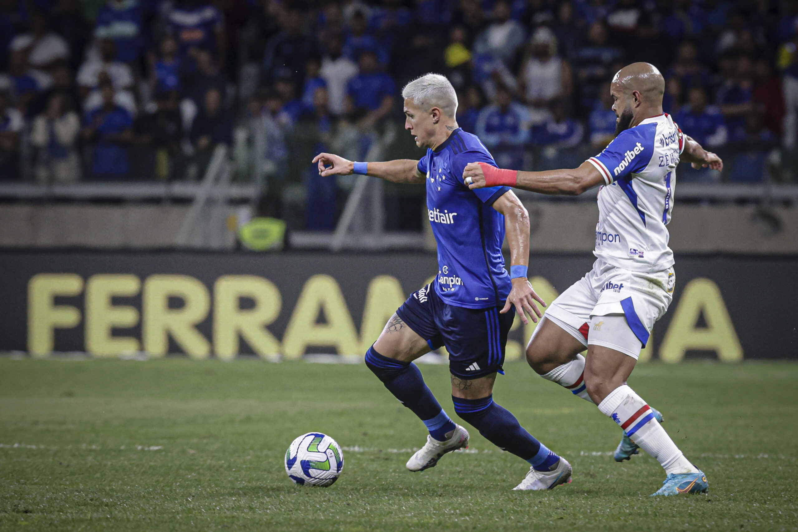 Vasco x Cruzeiro: veja onde assistir, escalações, desfalques e arbitragem, brasileirão série b