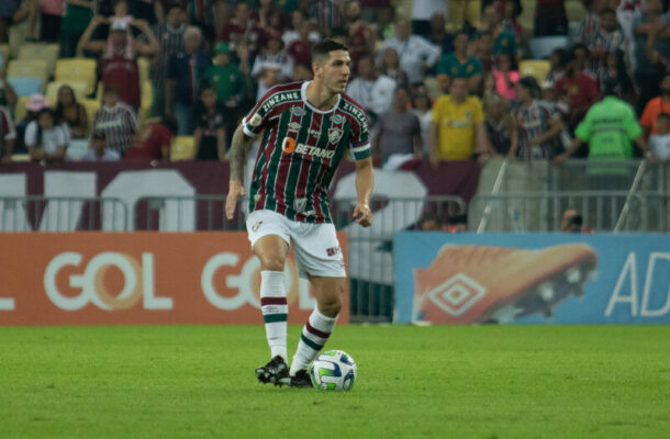 Foto: Lucas Merçon/Fluminense - Legenda: Zagueiro do Fluminense atrair olhares de clubes europeus