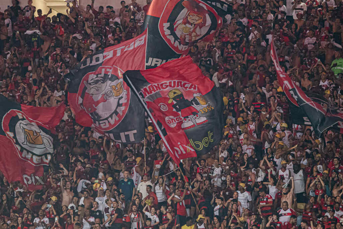 Torcida do Flamengo esgota ingressos para duelo com Athletico, pela Copa do  Brasil
