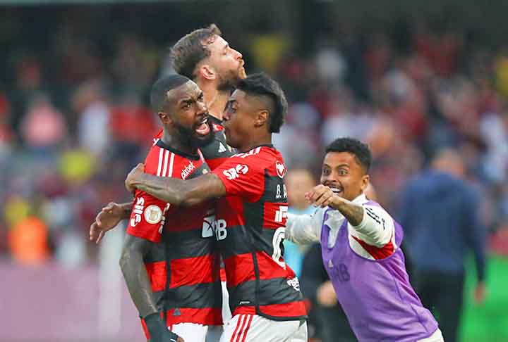 Coritiba x Flamengo - Gerson, Bruno Henrique, Alan e Léo Pereira
