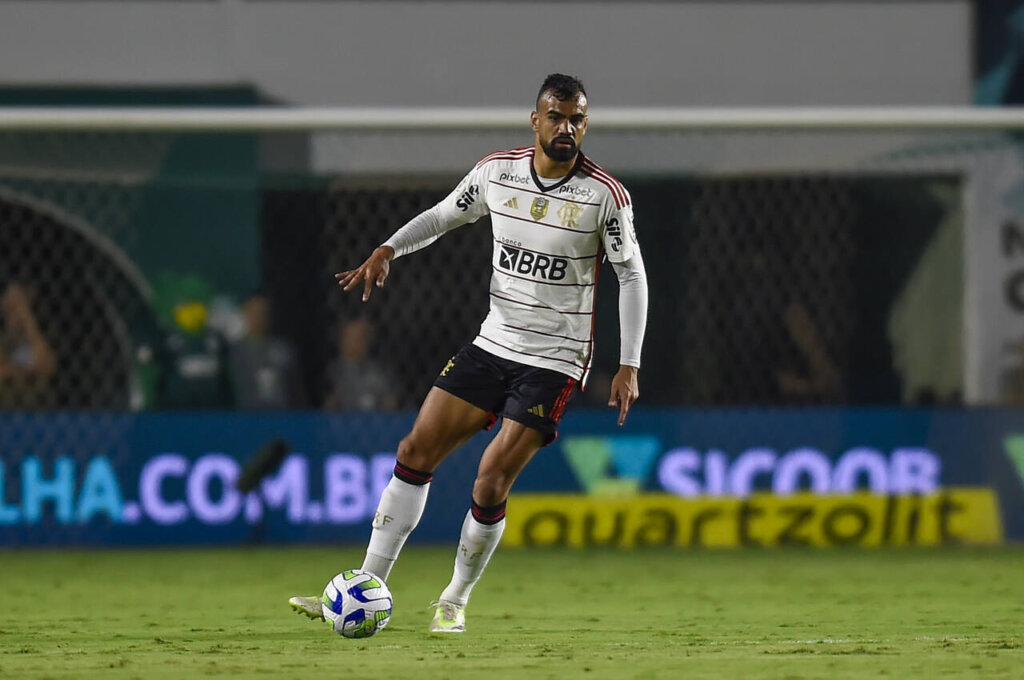 Zagueiro do Flamengo renova até o fim de 2028