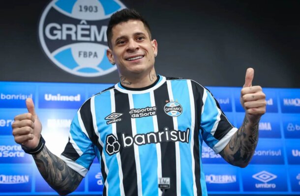 Foto: Lucas Uebel/Grêmio FBPA - Legenda: Iturbe passou de esperança a frustração em cinco meses