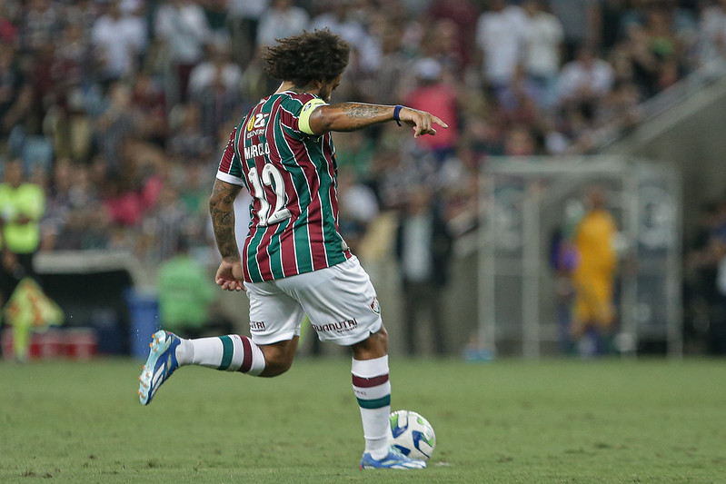 Fluminense e Coritiba medem forças no Brasileirão