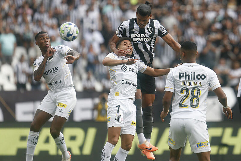 Volante do Botafogo fala após empate no Brasileirão
