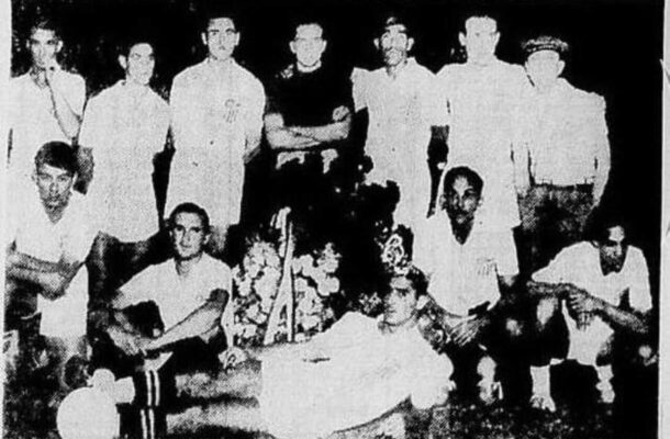 Foto: Arquivo - Legenda: A equipe do Tóvão que faturou o título do Campeonato Estadual de 1937 pela FMD