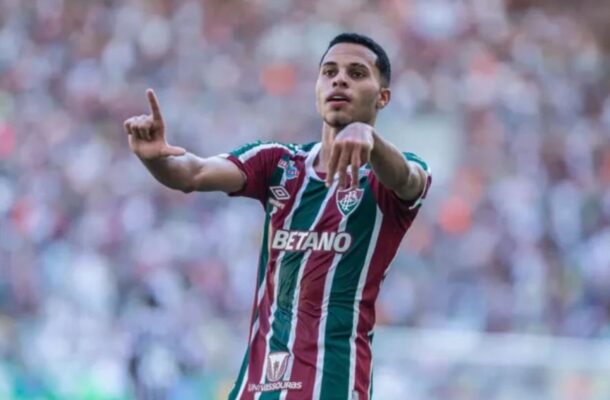 Foto: Lucas Merçon/FFC - Legenda: Volante do Fluminense atrai interesse da Lazio