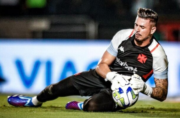 Foto: Leandro Amorim/Vasco - Legenda: Ivan está de saída do Vasco, que deve ir ao mercado para repor a posição de goleiro