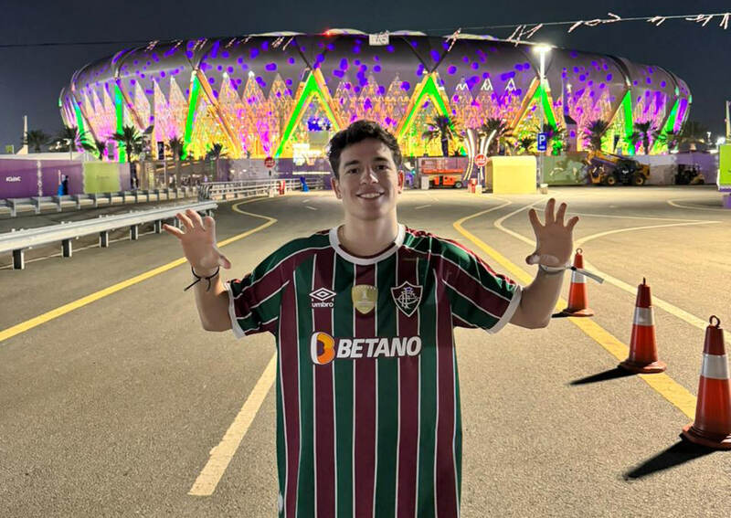 Torcedor do Fluminense concede entrevista ao Jogada 10