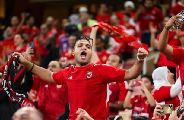 Foto: Divulgação/Al-Ahly - Legenda: Torcida do Al-Ahly fez uma festa sensacional no jogo contra o Ittihad. Vai ter repeteco contra o Fluminense