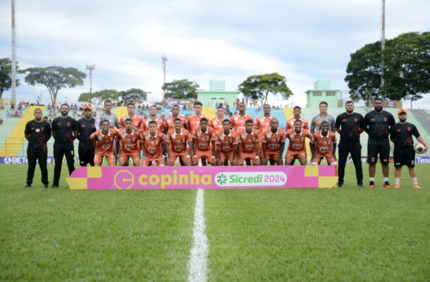 Foto: Divulgação Coimbra - Legenda: Base que mandou bem na Copinha-SP vai ganhar experiência defendendo o  Villa Nova na disputa do Mineiro