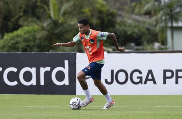 Foto: Joilson Marcone/CBF - Legenda: Alexsander meio-campista da Seleção-Olímpica falou do sonho de criança em vestir a camisa da seleção 