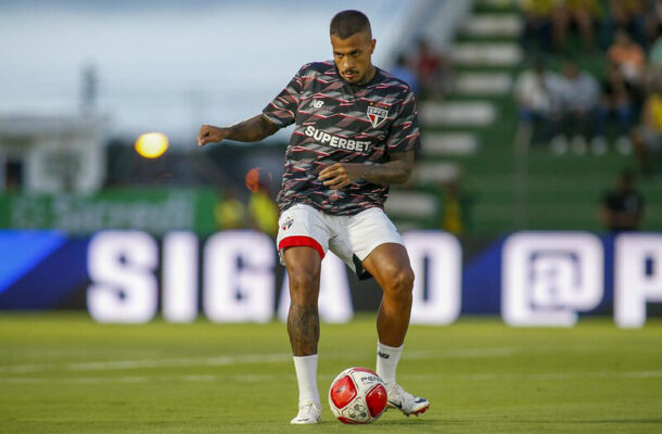 Foto: Miguel Schincariol/Saopaulofc.net - Legenda: São Paulo avança em renovação por Diego Costa