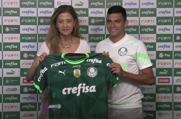 Foto: Reprodução/TV Palmeiras/FAM - Legenda: Bruno Rodrigues é apresentado no Palmeiras