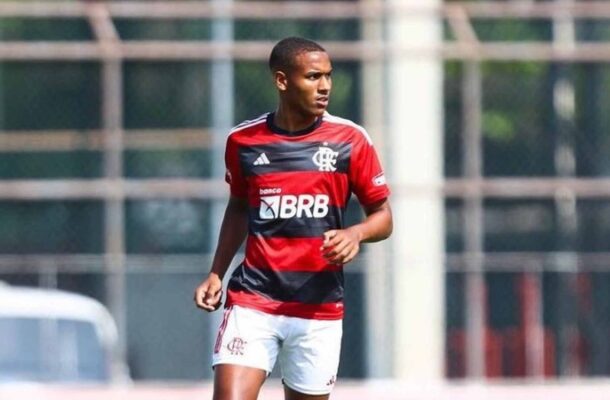 Foto: Gilvan de Souza/Flamengo - Legenda: Zagueiro do Flamengo sofre lesão grave na estreia da Copinha