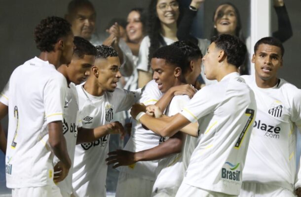  Foto: Divulgação/Santos - Legenda: Santos está na briga pelo título da Copa São Paulo de Futebol Júnior 