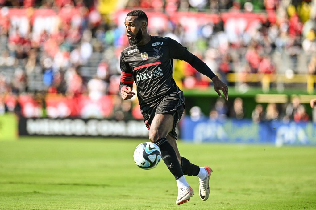 Gerson se aproxima de retorno ao Flamengo