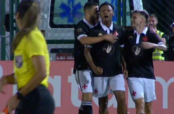 Foto: Leandro Amorim / Vasco - Legenda: Vasco virou o jogo após estar perdendo por 2 a 0, mas cedeu o empate ao Sampaio Correa