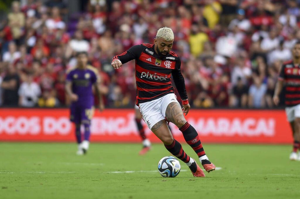 Flamengo envia defesa para defender atacante