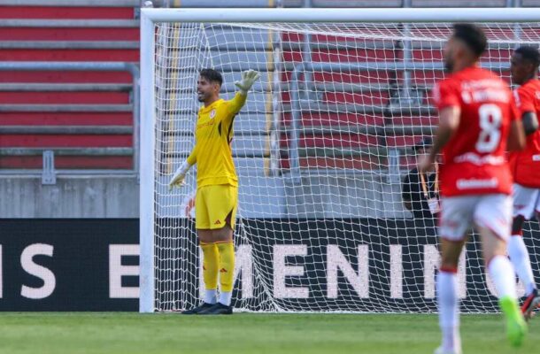 Foto: Ricardo Duarte/Internacional - Legenda: Ivan tem contrato com o Internacional até o fim de 2026