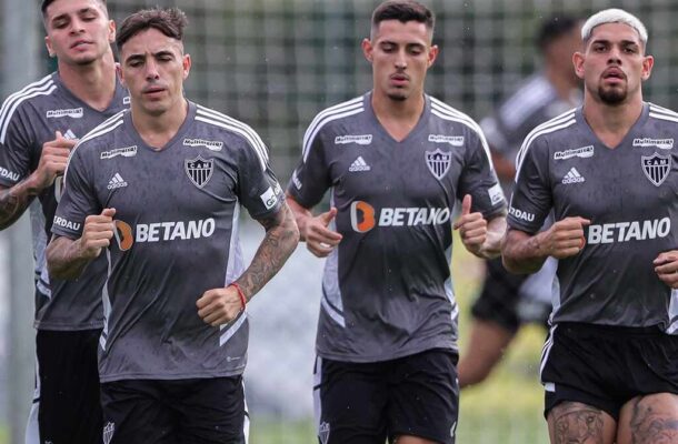 Foto: Pedro Souza / Atlético - Legenda: Grupo atleticano trabalha intensamente na Cidade do Galo