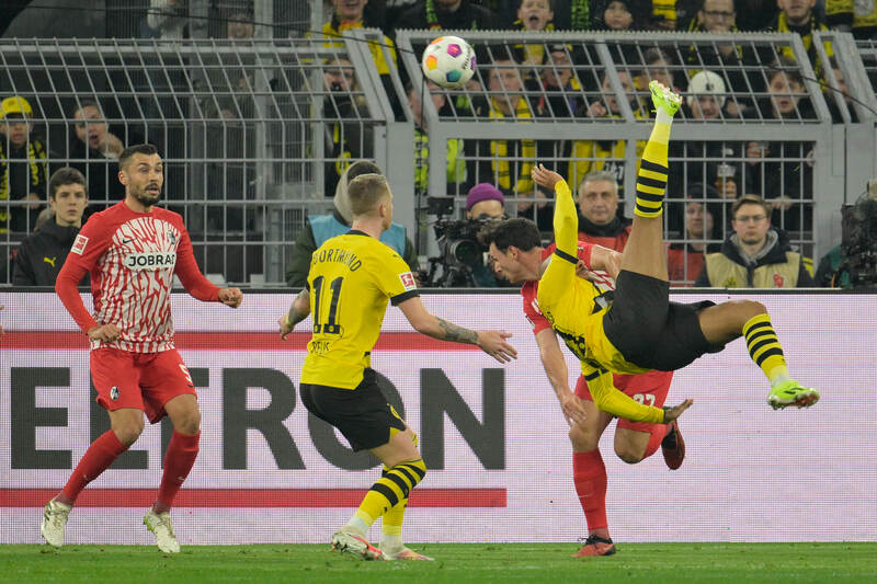 Borussia Dortmund x Freiburg