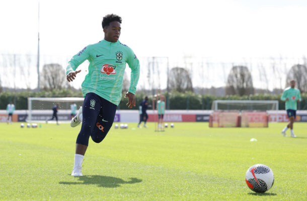 Seleção Brasileira vai jogar com uniforme azul contra Inglaterra