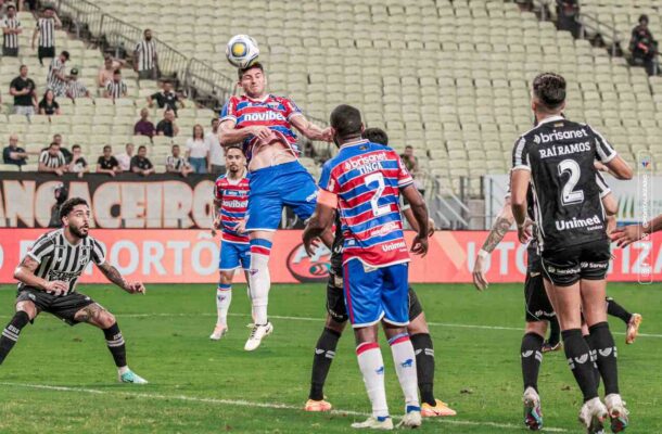 Jogadores do Sport vão a campo vestindo camisa do FortalezaJogada 10