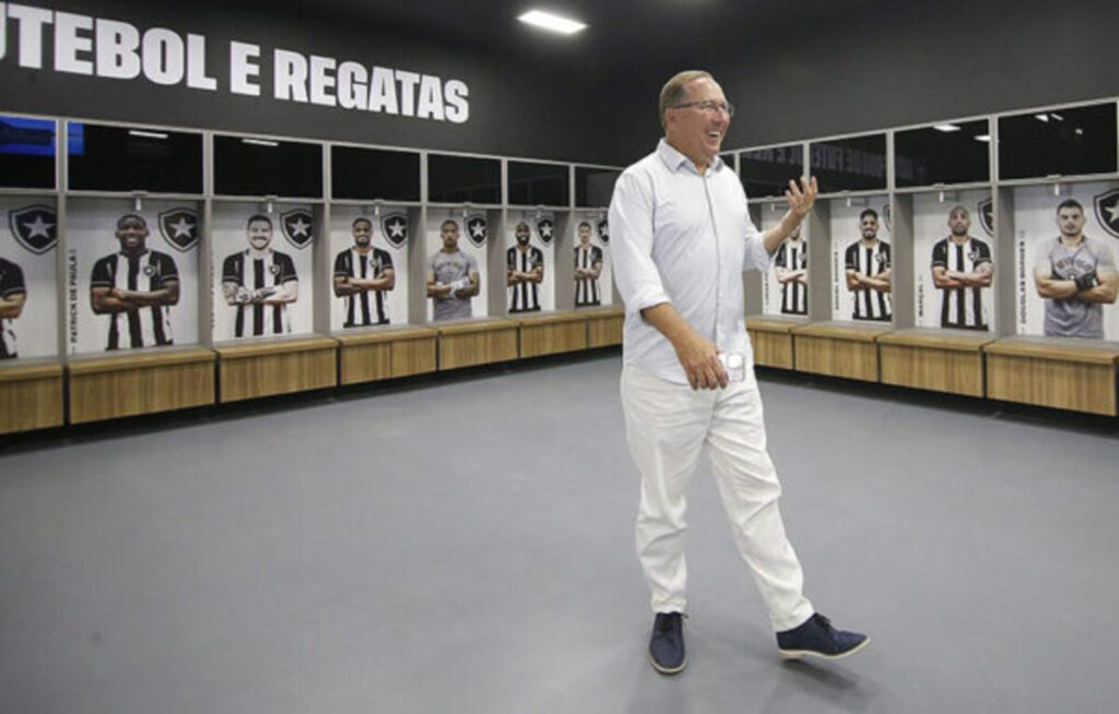 John Textor no CT do Botafogo